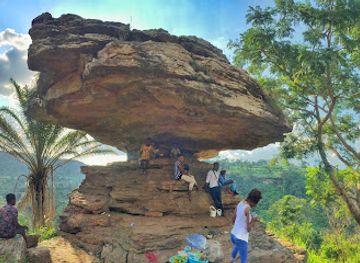 ghana/wala/landmark/umbrella-rock