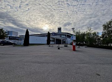 sweden/orebro/landmark/gustavsvik-utebad