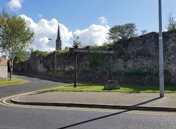 ireland/limerick/landmark/medieval-limerick-city-wall