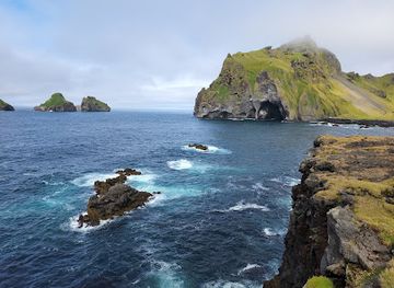 iceland/westman-islands/landmark/elephant-rock