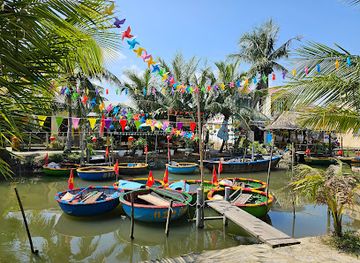 vietnam/hoi-an/landmark/hangcoconut-basket-boat-tour
