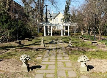 ohio/central-ohio/landmark/kelton-house-museum-garden