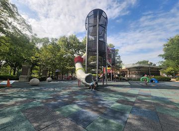 illinois/elgin/landmark/festival-park