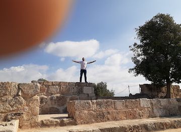 jordan/burial-mounds/landmark/tel-mar-elias