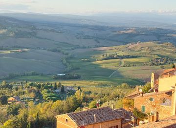 italy/val-d-orcia/landmark/val-d-orcia-da-montepulciano