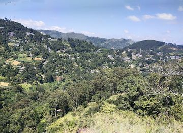 sri-lanka/ella/landmark/little-rawana-ella-watching-place