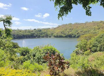 nicaragua/central-region/landmark/reserva-natural-laguna-de-tiscapa
