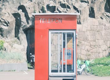 norway/akershus/landmark/bokbytte-lesekiosk-pa-akershuskai