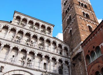 italy/lucca/landmark/lucca-tourist-information-center