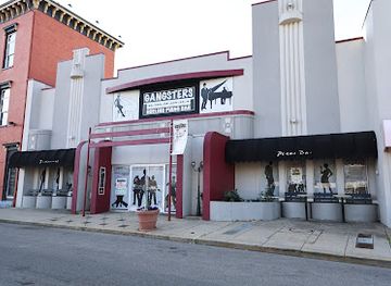 kentucky/newport/landmark/gangsters-dueling-piano-bar