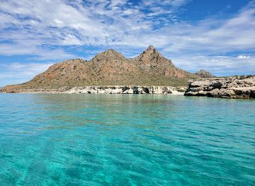 mexico/baja-california-peninsula/landmark/parque-nacional-bahia-de-loreto