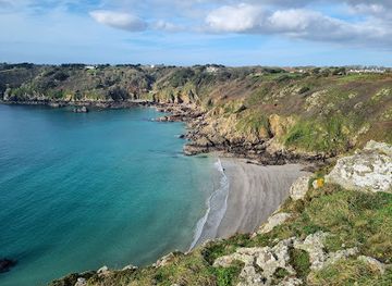 guernsey/alderney/landmark/petit-port