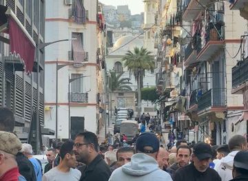 algeria/algiers/bab-el-oued/landmark/al-sa'at-al-thalath