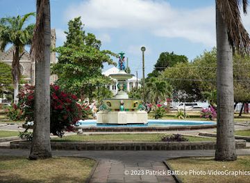 saint-kitts-and-nevis/nevis-lowlands/landmark/st-kitts-nevis-independence-square