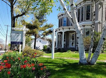 maine/camden/landmark/blackberry-inn