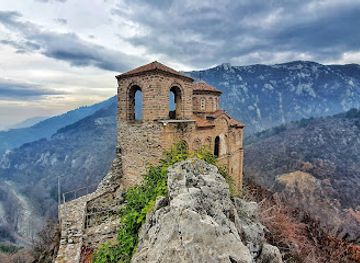 bulgaria/rhodope-mountains/landmark/asen-s-fortress