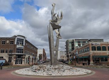 michigan/muskegon/landmark/frauenthal-center