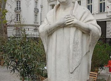 austria/vienna/landmark/hansi-niese-denkmal