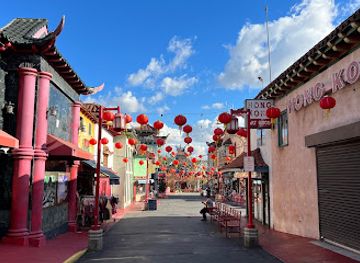 california/los-angeles/landmark/chinatown-west-gate