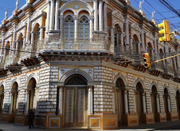 bolivia/tarija/landmark/casa-dorada