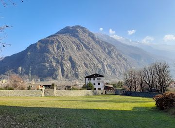 italy/valle-d-aosta/landmark/issogne-castle