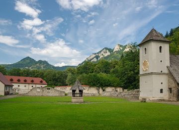 poland/pieniny-mountains/landmark/red-monastery