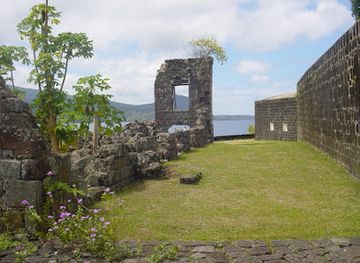 dominica/castle-bruce/landmark/fort-shirley