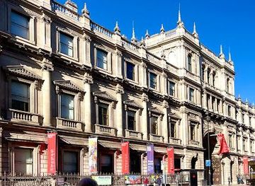 united-kingdom/london/landmark/burlington-house