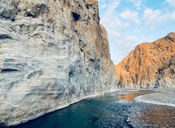 oman/wahiba-sands/landmark/wadi-tool