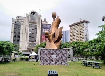 nigeria/lagos/victoria-island/landmark/muri-okunola-park