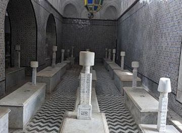 tunisia/tunis/landmark/tourbet-el-bey