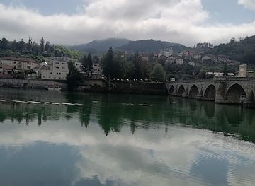 bosnia-and-herzegovina/trebinje-region/landmark/spomenik-jovanu-ducicu