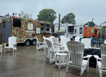 michigan/petoskey/landmark/the-back-lot-beer-garden