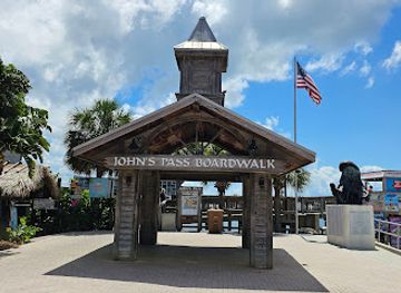 florida/sun-coast/landmark/john-s-pass-village-boardwalk