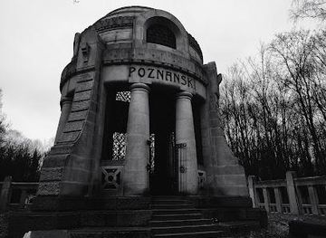 poland/lodz/landmark/jewish-cemetery-in-lodz