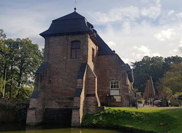 belgium/west-flanders/landmark/rumbeke-castle
