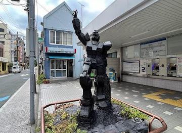 japan/tokyo/landmark/gundam-statue