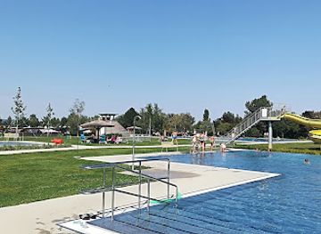 austria/neusiedler-see/landmark/schwimmbad-oggau