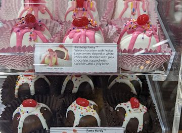 alabama/gadsden/landmark/the-station-by-the-tracks