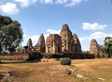 cambodia/siem-reap-province/landmark/pre-rup-temple