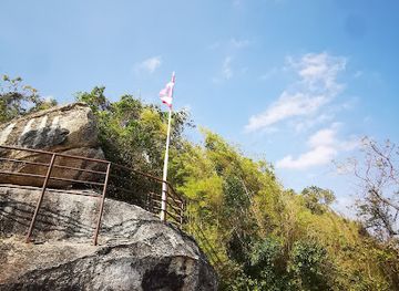 thailand/tenasserim-hills/landmark/khao-hin-lek-fai