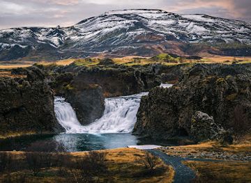 iceland/the-highlands/landmark/hjalparfoss