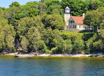 wisconsin/door-county/landmark/sister-bay-scenic-boat-tours