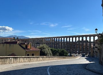 spain/segovia/landmark/casa-de-los-marqueses-de-lozoya