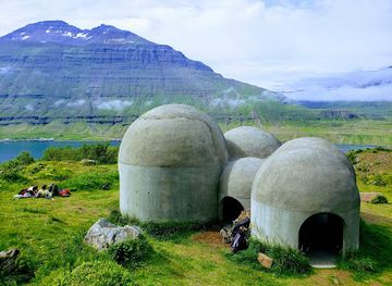 iceland/seydisfjordur/landmark/tvisongur