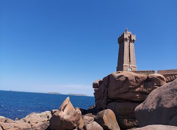 france/côte-de-granit-rose/landmark/couronne-du-roi-gradlon