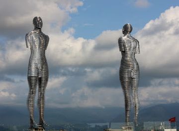 georgia/pshavi/landmark/ali-nino-statue