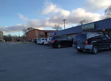 kansas/manhattan/landmark/donut-palace