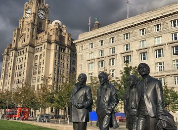 united-kingdom/liverpool/ropewalks/landmark/the-beatles-statue