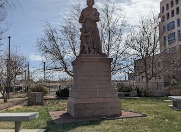 new-mexico/albuquerque/downtown-albuquerque/landmark/madonna-of-the-trail